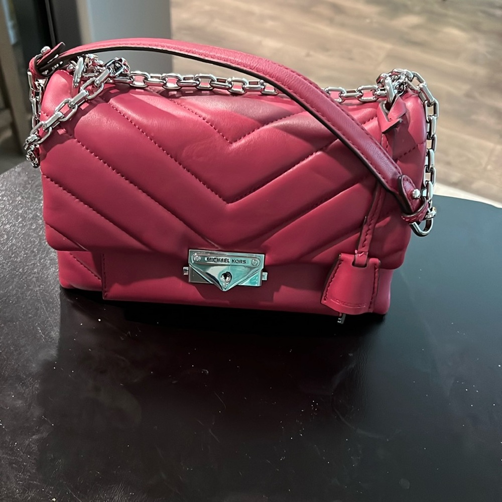 Michael Kors Leather handbag.